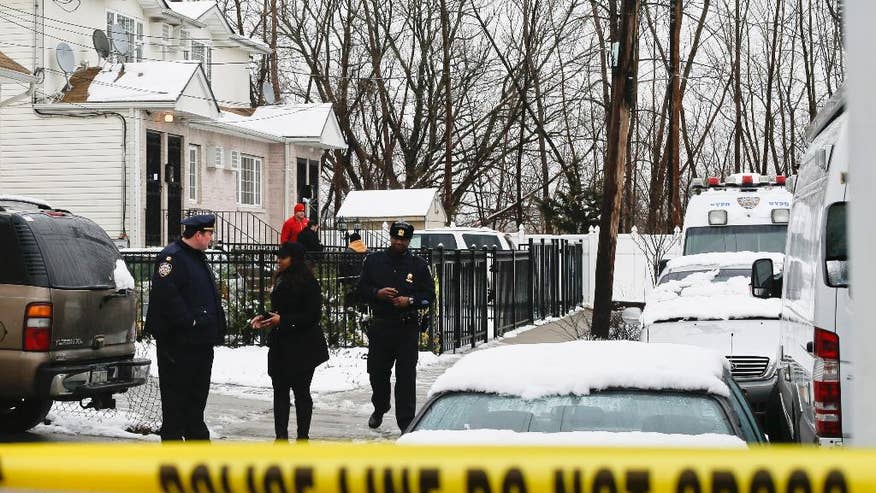 APTOPIX Quadruple Shooting Queens-2.jpg